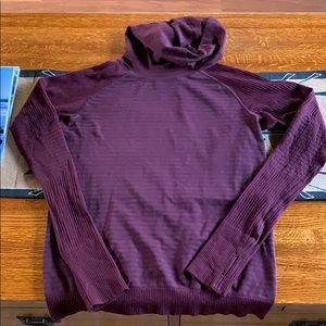 Lululemon hooded long sleeve